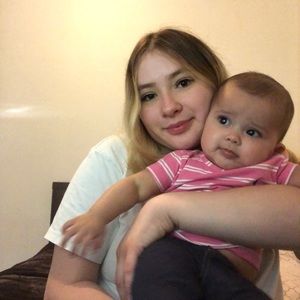 Meet your Posher, Elena